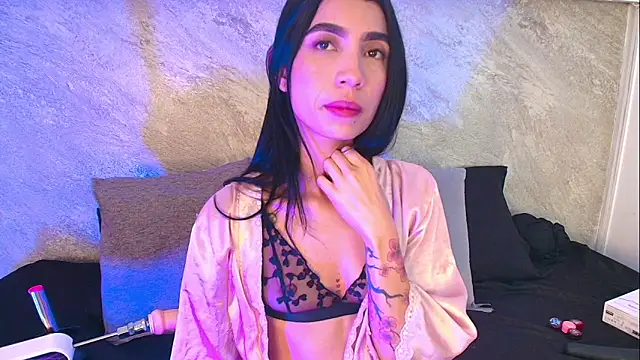 Snapshot of Dixie_grey1 chatting on October 28, 2025, 2:49 pm Dixie grey1 online show from October 28, 2025, 2:49 pm