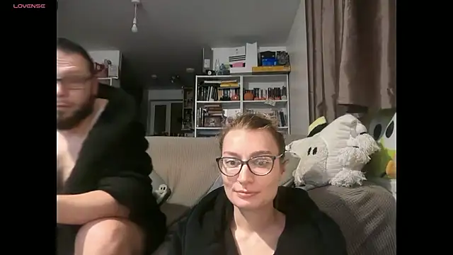 harleyblair online show from April 5, 2026, 9:43 pm