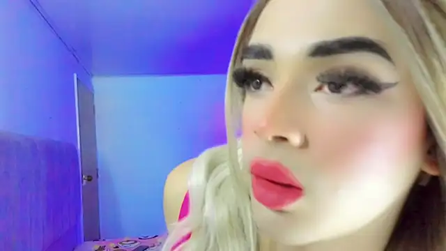 Snapshot of HANNAH_BACKERS chatting on December 14, 2025, 9:31 pm HANNAH BACKERS online show from December 14, 2025, 9:31 pm