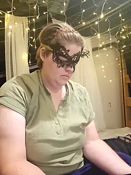 Snapshot of VeiledMuse chatting on September 25, 2025, 12:16 am VeiledMuse online show from September 25, 2025, 12:16 am