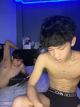 Snapshot of Kailertwink chatting on June 10, 2026, 9:16 pm Kailertwink online show from June 10, 2026, 9:16 pm