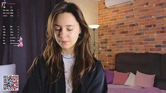 JasminDoroti online show from October 17, 2025, 6:06 am