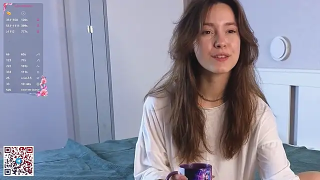 JasminDoroti online show from October 9, 2025, 6:47 am