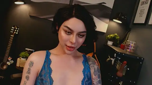 Snapshot of LUNACOCKSLAYER chatting on November 23, 2025, 11:53 am LUNACOCKSLAYER online show from November 23, 2025, 11:53 am