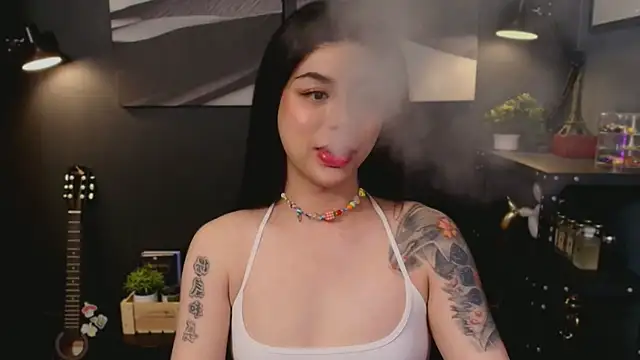 Snapshot of LUNACOCKSLAYER chatting on November 19, 2025, 12:21 am LUNACOCKSLAYER online show from November 19, 2025, 12:21 am