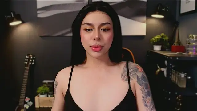 Snapshot of LUNACOCKSLAYER chatting on November 14, 2025, 2:32 pm LUNACOCKSLAYER online show from November 14, 2025, 2:32 pm