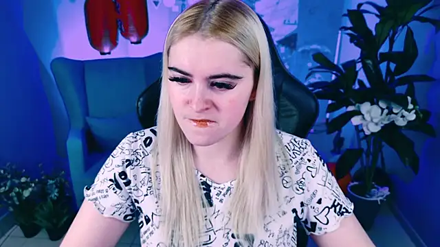 Stef Nicks online show from November 6, 2025, 9:24 am