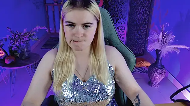 Stef Nicks online show from October 16, 2025, 9:17 am