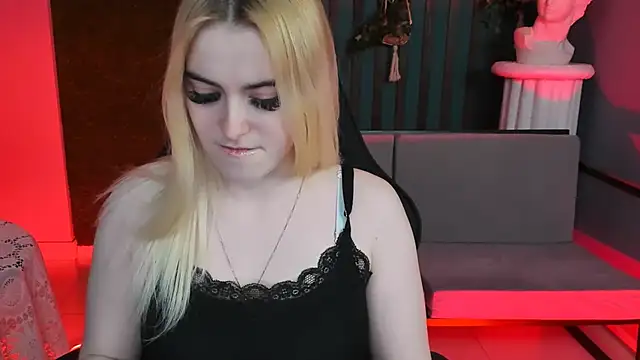 Stef Nicks online show from April 19, 2026, 9:10 am