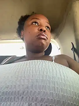 Snapshot of SEXYBOOBS21D chatting on September 17, 2025, 10:28 am SEXYBOOBS21D online show from September 17, 2025, 10:28 am