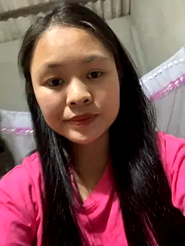 NhuFox online show from November 5, 2025, 1:03 pm