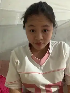 NhuFox online show from November 15, 2025, 12:20 pm