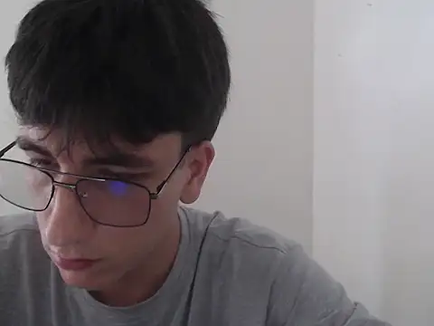 younewmaster online show from May 26, 2026, 7:34 pm