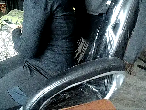 Anaconda-Mall online show from October 24, 2025, 6:29 pm