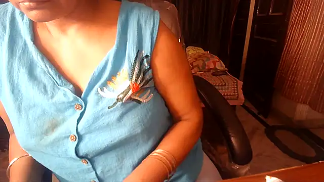 Snapshot of Anaconda-Mall chatting on June 27, 2026, 5:30 pm Anaconda-Mall online show from June 27, 2026, 5:30 pm