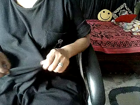 Anaconda-Mall online show from October 4, 2025, 3:57 pm