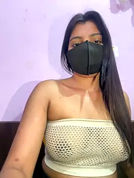 Snapshot of _01ruhi chatting on December 3, 2025, 7:46 pm 01ruhi online show from December 3, 2025, 7:46 pm