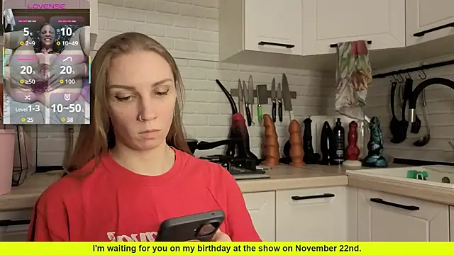 Snapshot of Edena_ chatting on November 9, 2025, 7:51 pm Edena online show from November 9, 2025, 7:51 pm