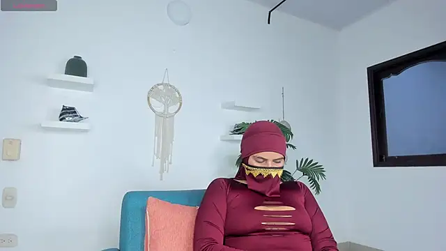 Snapshot of zali_mahamed chatting on November 10, 2025, 10:20 am zali mahamed online show from November 10, 2025, 10:20 am