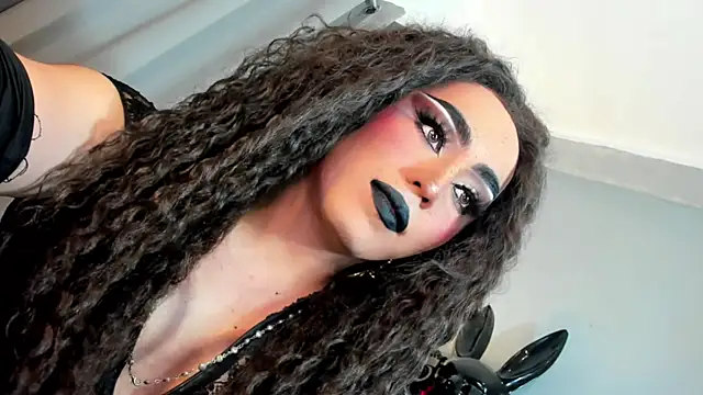 Snapshot of MagnaCumLoader17 chatting on December 3, 2025, 10:09 pm MagnaCumLoader17 online show from December 3, 2025, 10:09 pm