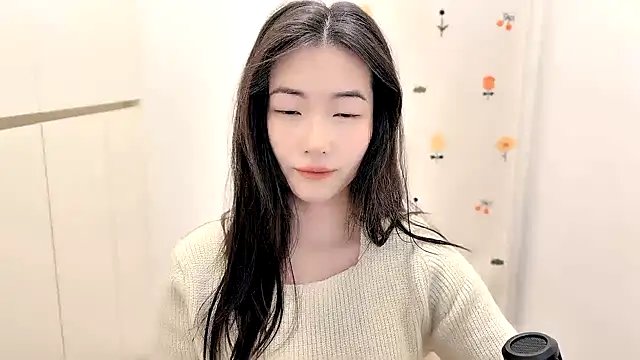 Snapshot of Rosalind_xixi chatting on November 10, 2025, 7:13 am Rosalind xixi online show from November 10, 2025, 7:13 am