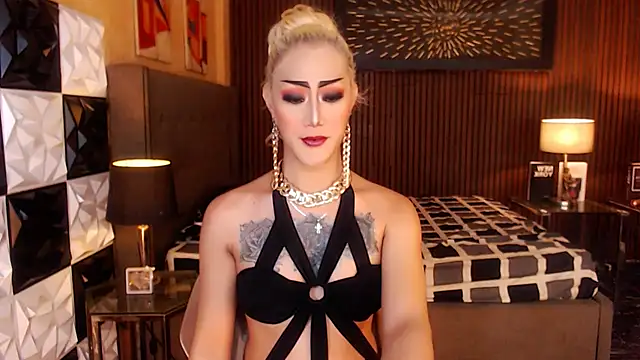 HorseCockDivine online show from February 17, 2026, 8:39 pm