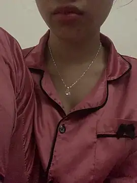 Nguyenha11 online show from December 22, 2025, 9:31 am