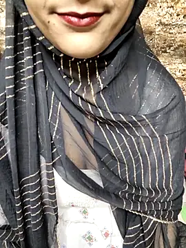 Snapshot of Indian-Aleena chatting on October 1, 2025, 4:44 pm Indian-Aleena online show from October 1, 2025, 4:44 pm