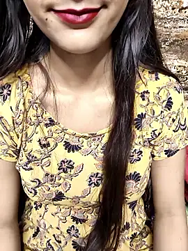 Snapshot of Indian-Aleena chatting on October 2, 2025, 6:22 pm Indian-Aleena online show from October 2, 2025, 6:22 pm