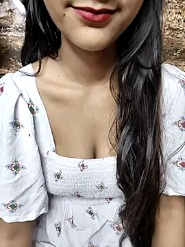 Snapshot of Indian-Aleena chatting on October 22, 2025, 3:33 pm Indian-Aleena online show from October 22, 2025, 3:33 pm