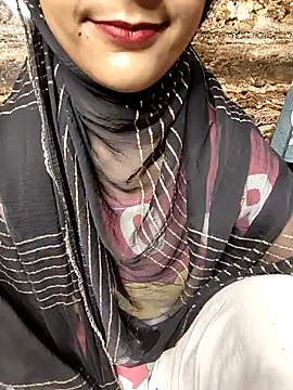 Snapshot of Indian-Aleena chatting on September 26, 2025, 11:44 pm Indian-Aleena online show from September 26, 2025, 11:44 pm