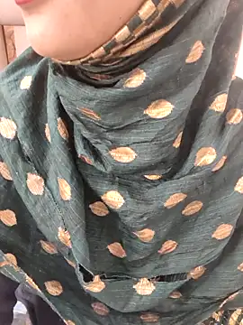 Snapshot of Indian-Aleena chatting on February 14, 2026, 6:02 am Indian-Aleena online show from February 14, 2026, 6:02 am