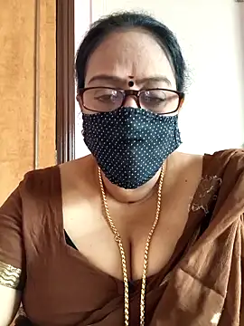Snapshot of heera-rani chatting on September 15, 2025, 2:56 am heera-rani online show from September 15, 2025, 2:56 am