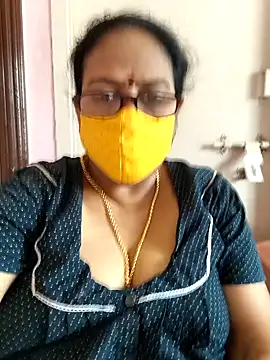 Snapshot of heera-rani chatting on September 10, 2025, 7:18 am heera-rani online show from September 10, 2025, 7:18 am