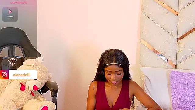 Snapshot of AlanaDoll chatting on February 13, 2026, 3:34 pm AlanaDoll online show from February 13, 2026, 3:34 pm