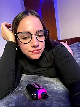 Snapshot of AlessiaaRuso1 chatting on September 10, 2025, 5:56 pm AlessiaaRuso1 online show from September 10, 2025, 5:56 pm