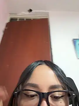 saranghae  online show from April 17, 2026, 3:42 am