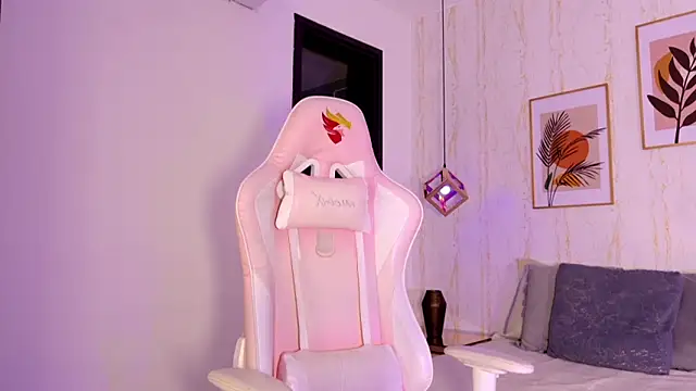 Snapshot of Ayleen_Dunkan chatting on September 26, 2025, 12:12 pm Ayleen Dunkan online show from September 26, 2025, 12:12 pm