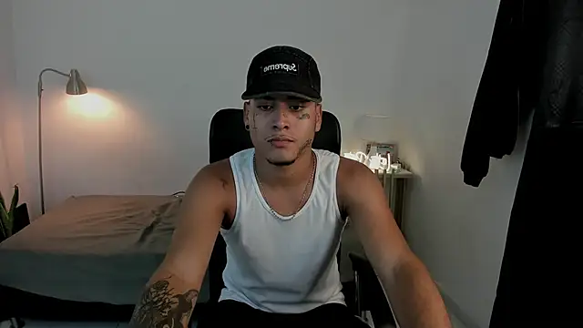 crow black00 online show from October 5, 2025, 9:38 pm