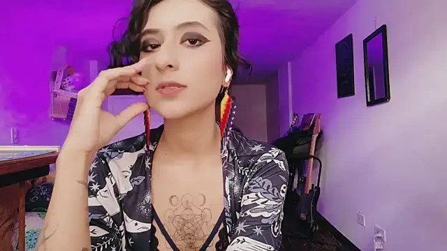 Snapshot of atenea_dragon__ chatting on December 22, 2025, 9:15 pm atenea dragon online show from December 22, 2025, 9:15 pm