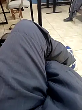 Hugopingonasa2024 online show from February 11, 2026, 9:14 pm