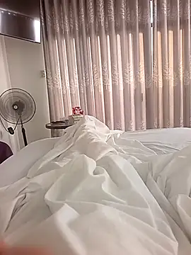 Hugopingonasa2024 online show from March 29, 2026, 12:29 pm