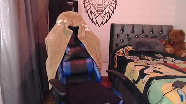 Sweet-Cris online show from October 7, 2025, 5:25 pm