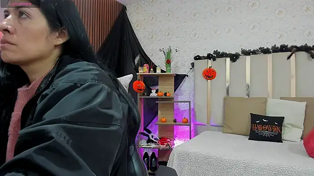 Snapshot of BLUE_TAY1 chatting on October 30, 2025, 12:36 pm BLUE TAY1 online show from October 30, 2025, 12:36 pm