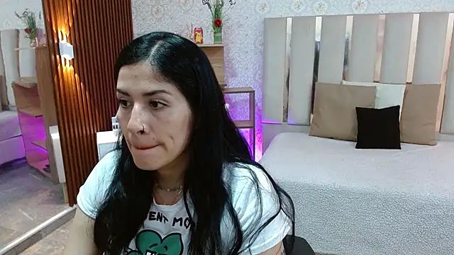 Snapshot of BLUE_TAY1 chatting on November 9, 2025, 7:40 pm BLUE TAY1 online show from November 9, 2025, 7:40 pm