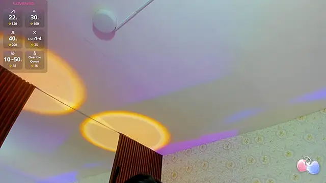 Snapshot of BLUE_TAY1 chatting on September 19, 2025, 11:47 am BLUE TAY1 online show from September 19, 2025, 11:47 am