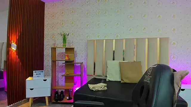 Snapshot of BLUE_TAY1 chatting on October 3, 2025, 11:34 am BLUE TAY1 online show from October 3, 2025, 11:34 am