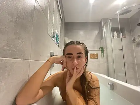 SexyySiSi online show from November 11, 2025, 8:47 pm