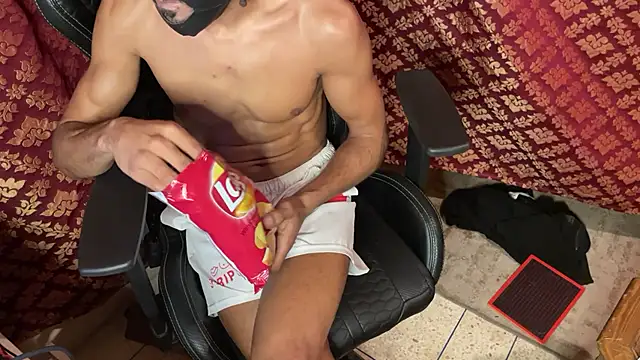 Snapshot of JUSTFORRICH chatting on November 7, 2025, 11:41 pm JUSTFORRICH online show from November 7, 2025, 11:41 pm