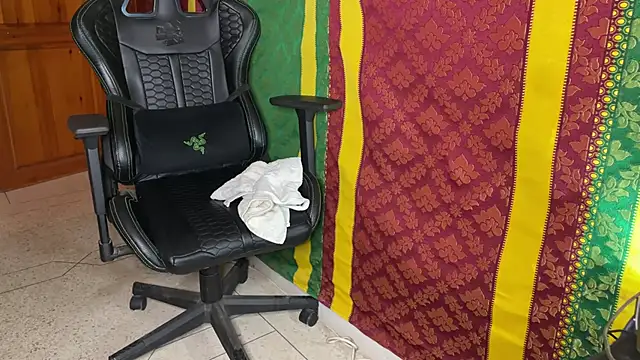 Snapshot of JUSTFORRICH chatting on September 26, 2025, 9:21 pm JUSTFORRICH online show from September 26, 2025, 9:21 pm